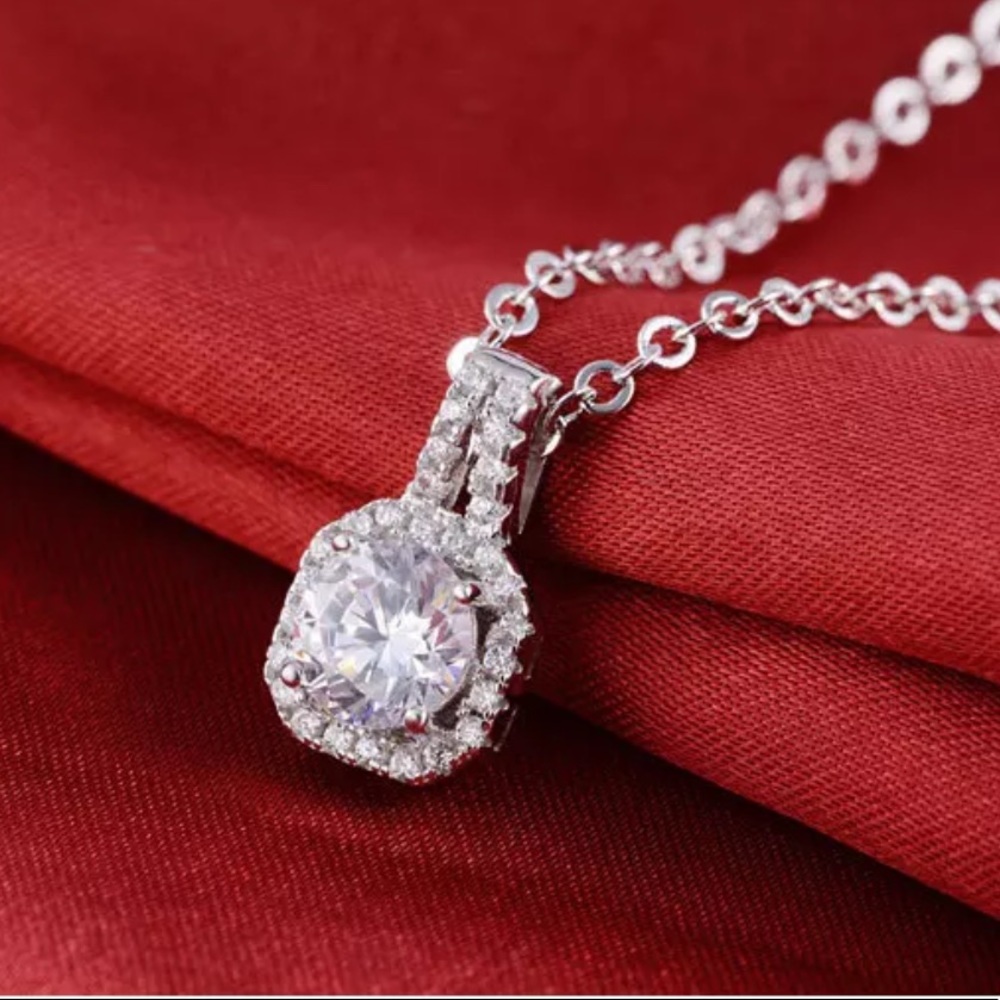 💙Sterling Silver Pendant Necklace - Picture 3 of 4